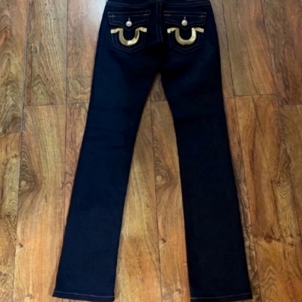 New True Religion Dark Wash Jeans With Gold Detailing 33" Inseam - Picture 2 of 6